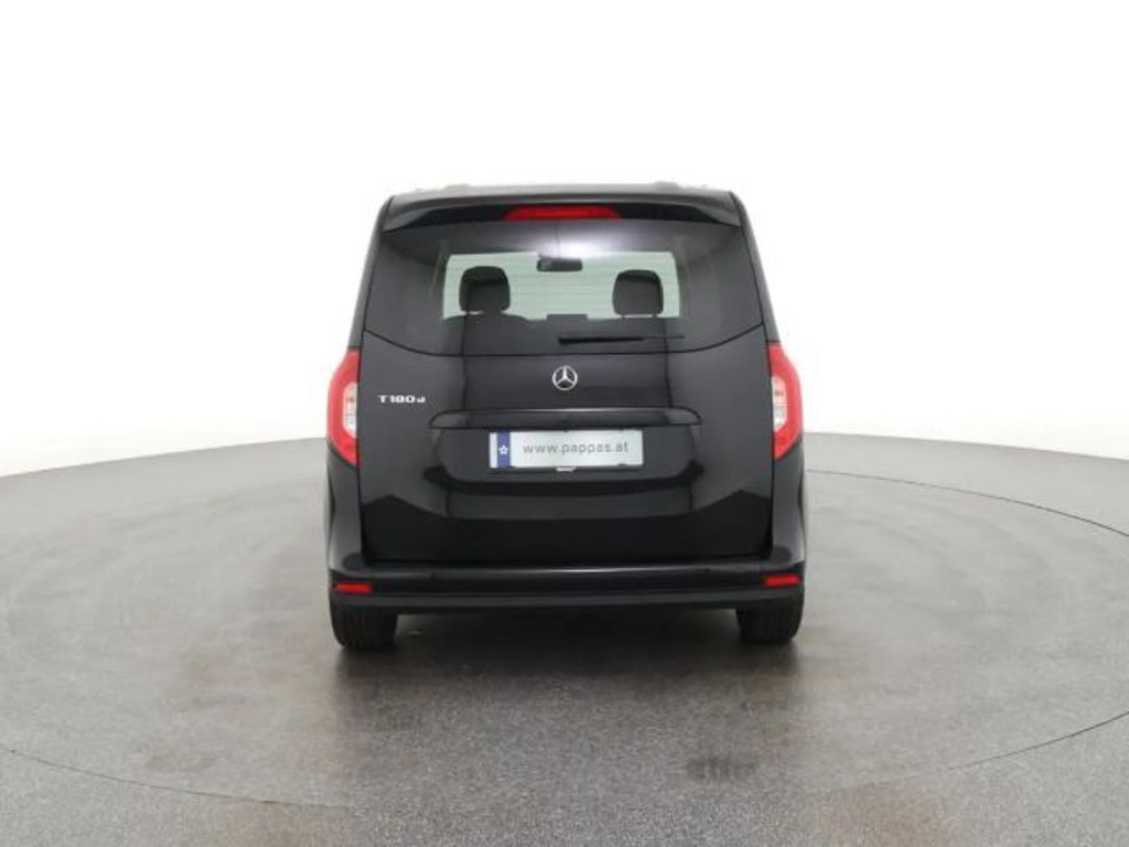 Mercedes-Benz T 180
