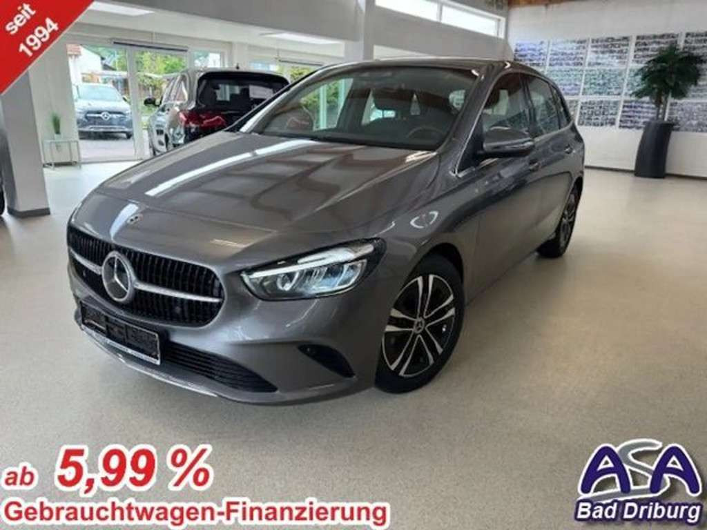 Mercedes-Benz B-Klasse 2024 Benzine
