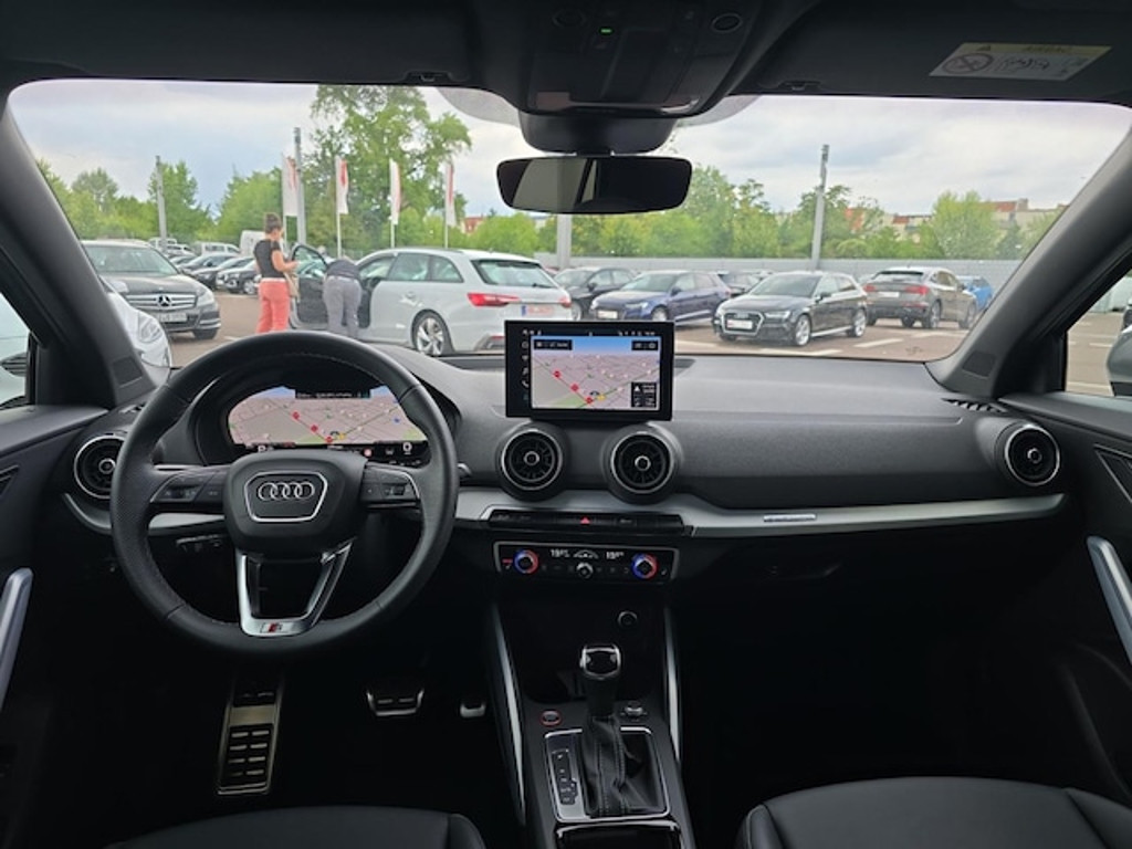 Audi SQ2