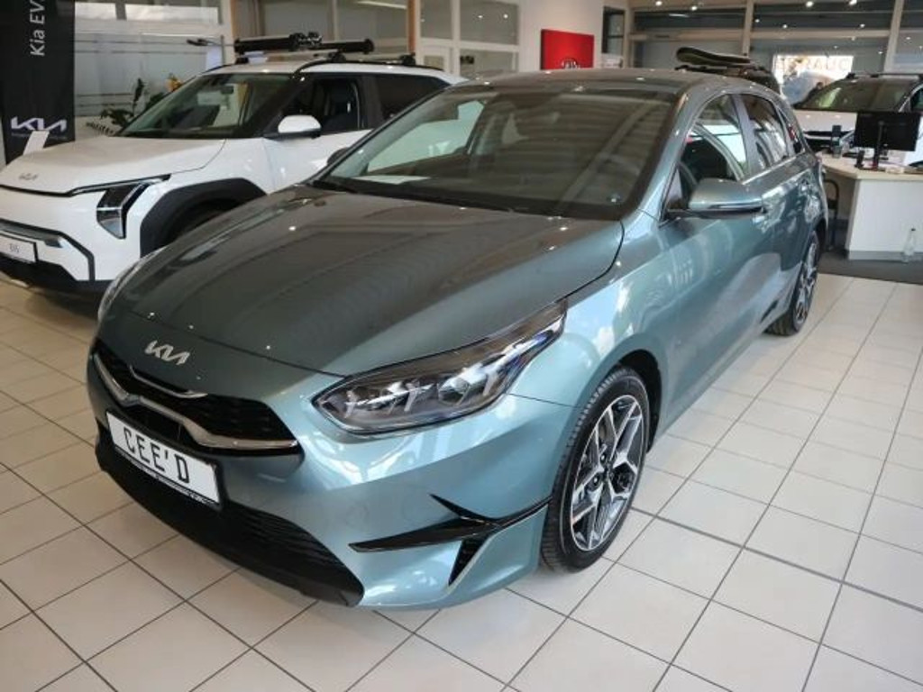 Kia Ceed 2025 Benzine