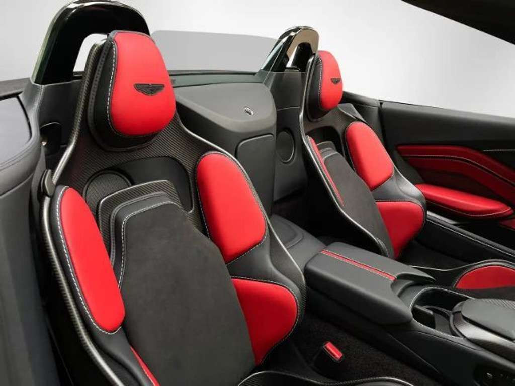 Aston Martin Vantage