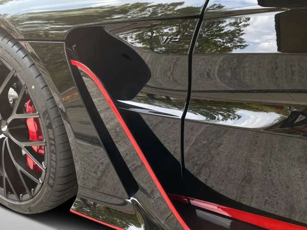 Aston Martin Vantage