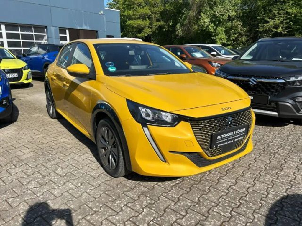Peugeot e-208