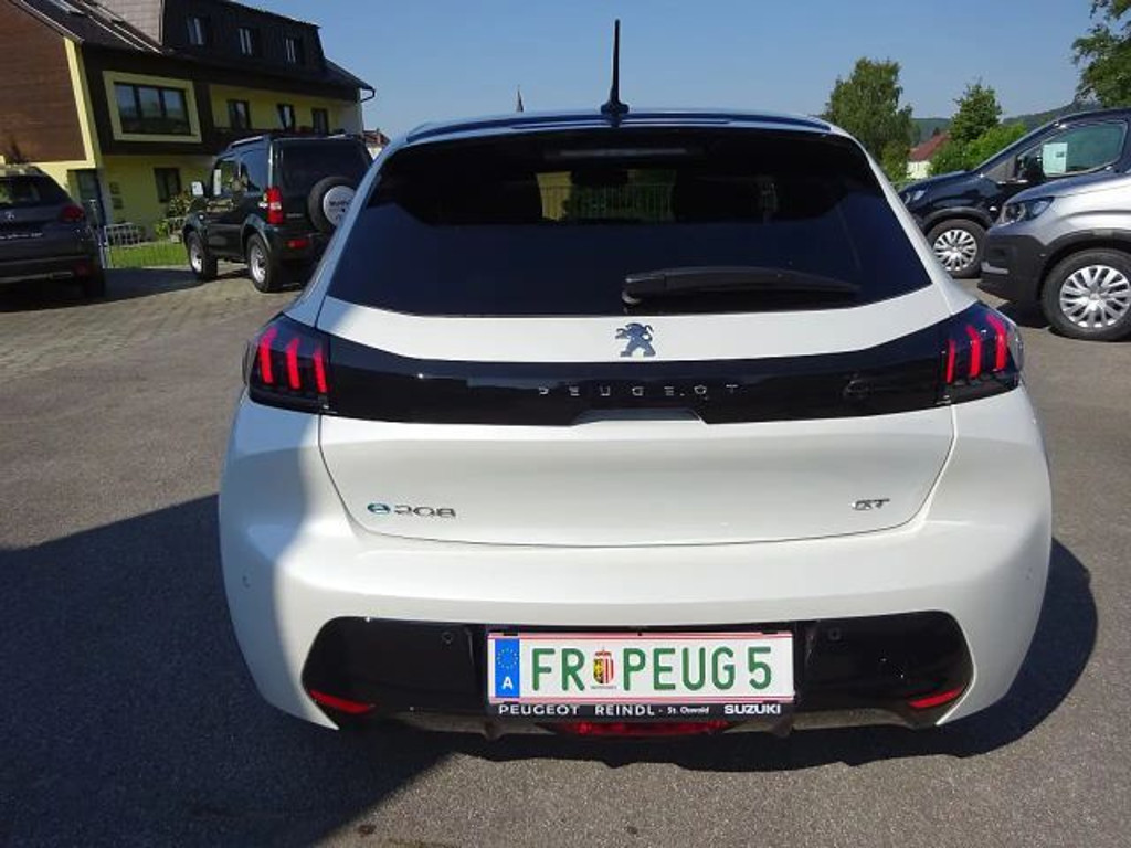 Peugeot e-208