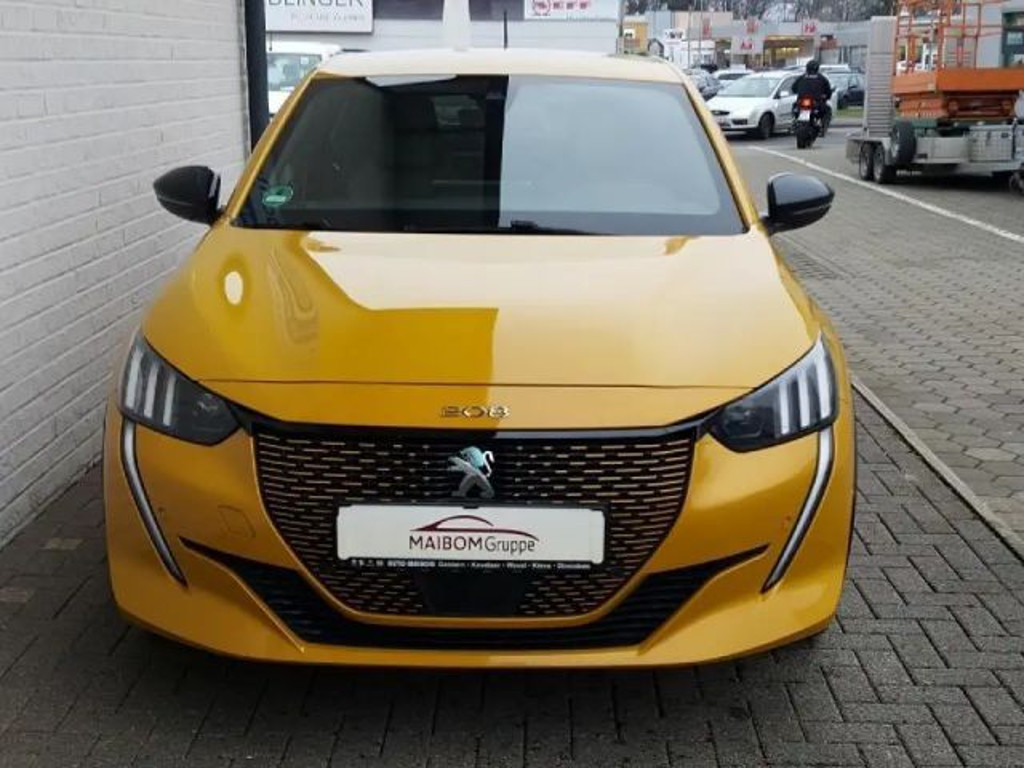 Peugeot e-208