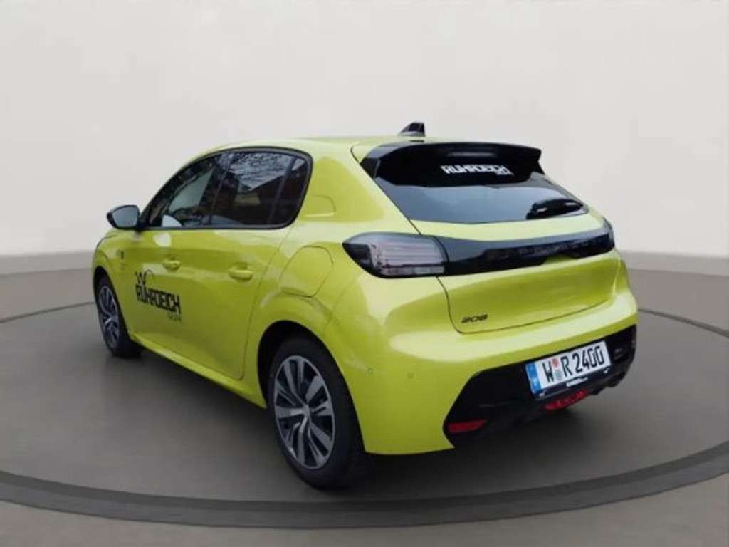 Peugeot e-208