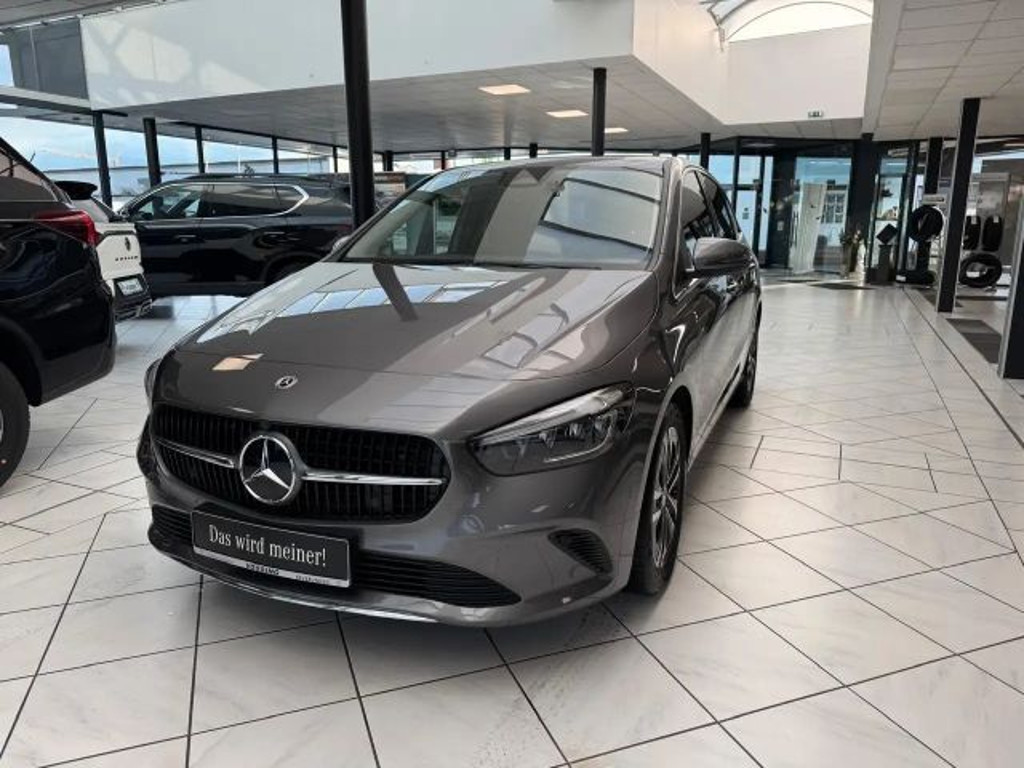 Mercedes-Benz B-Klasse 2023 Benzine