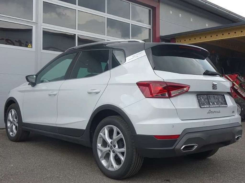 Seat Arona
