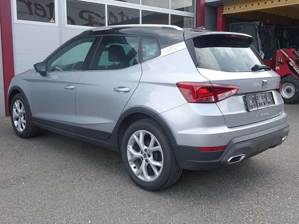 Seat Arona