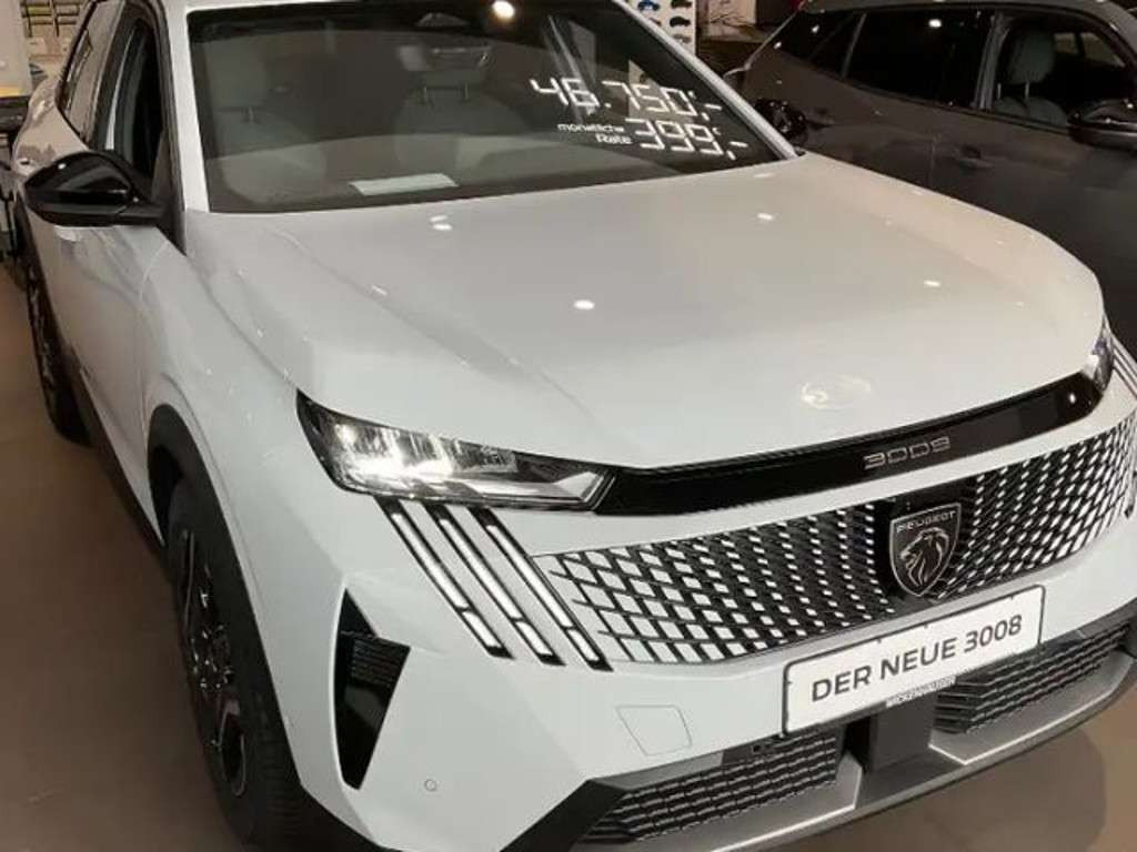 Peugeot E-3008