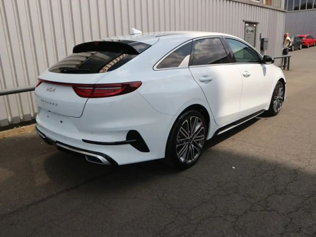 Kia ProCeed