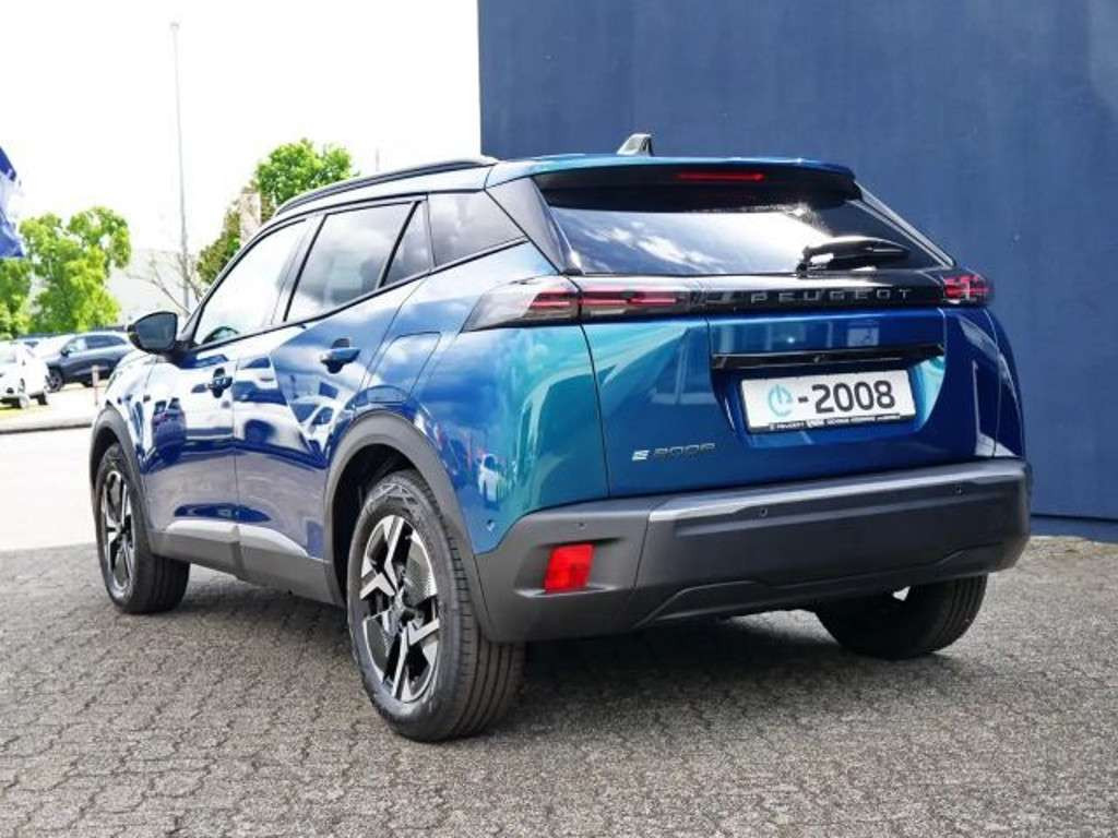 Peugeot e-2008