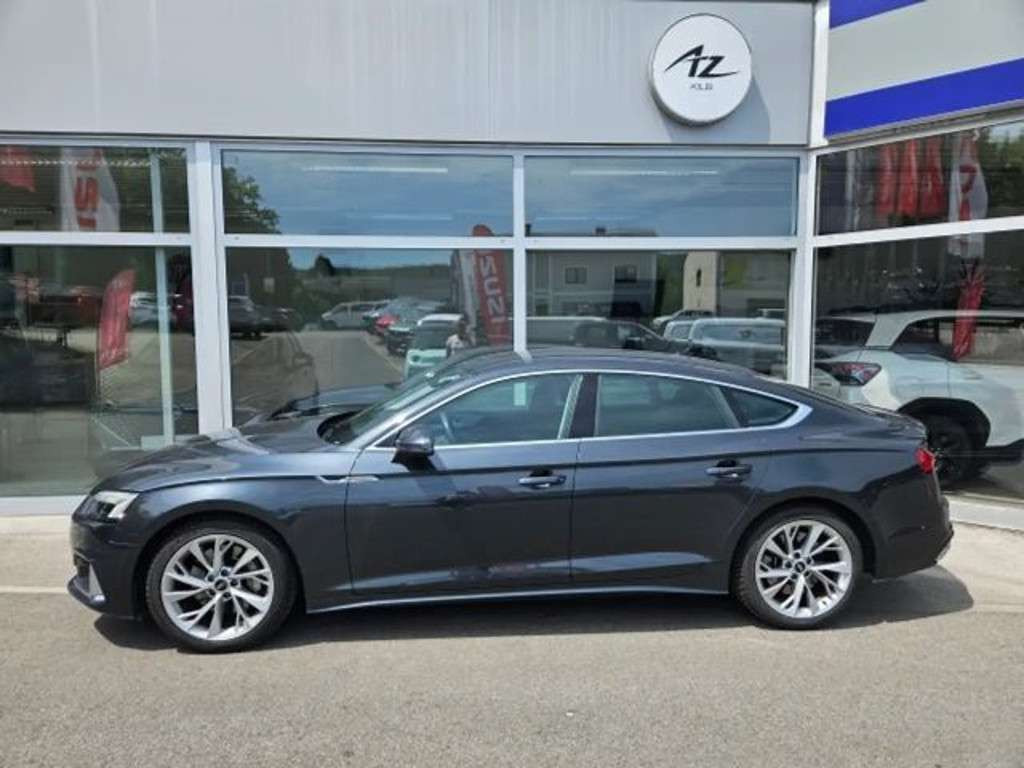Audi A5 2022 Benzine