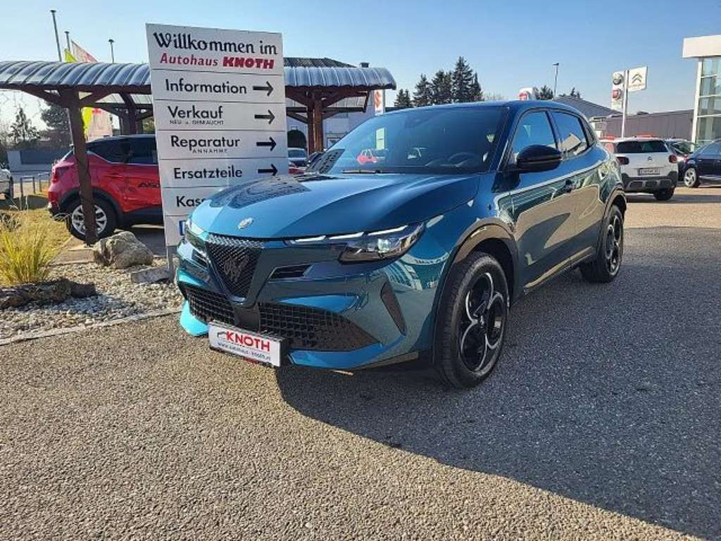 Alfa Romeo Junior 2025 Hybride Benzine