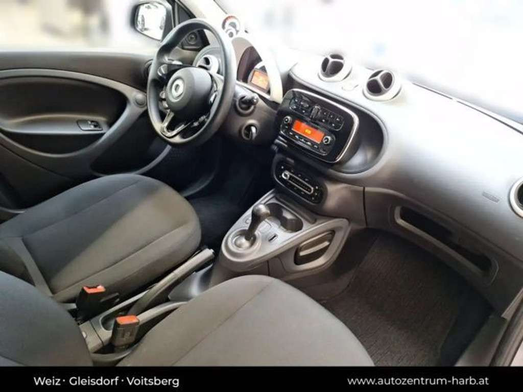 Smart EQ forfour