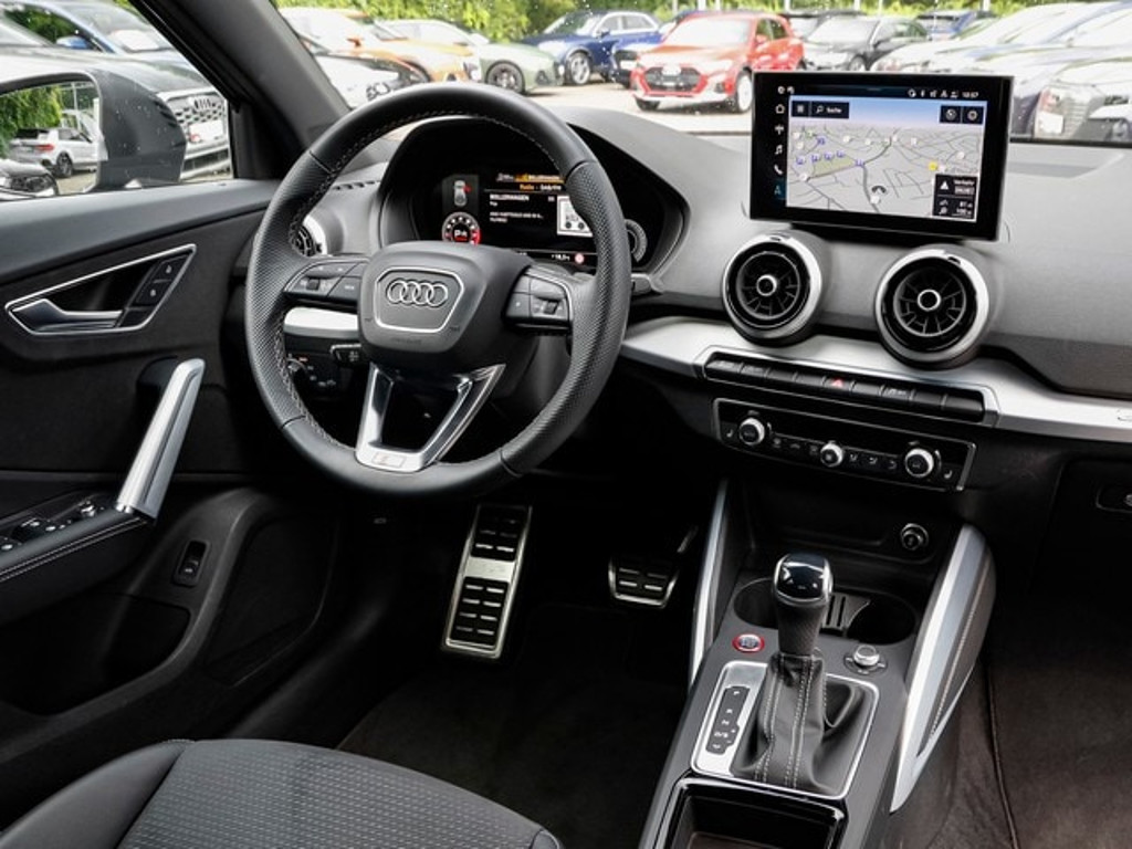 Audi SQ2