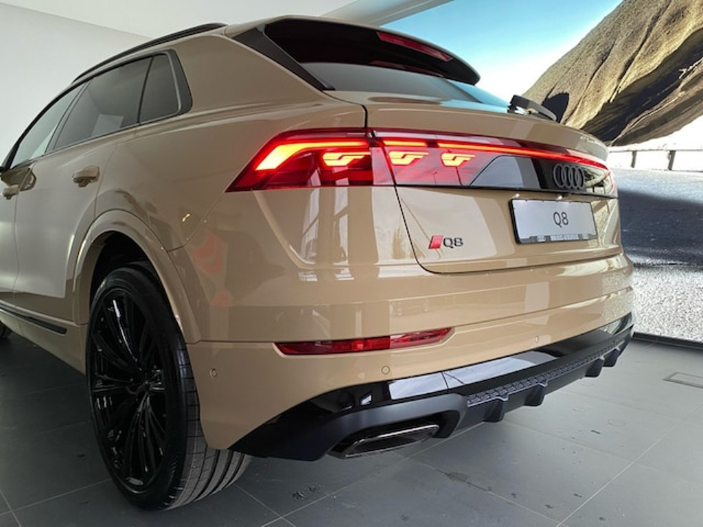 Audi Q8