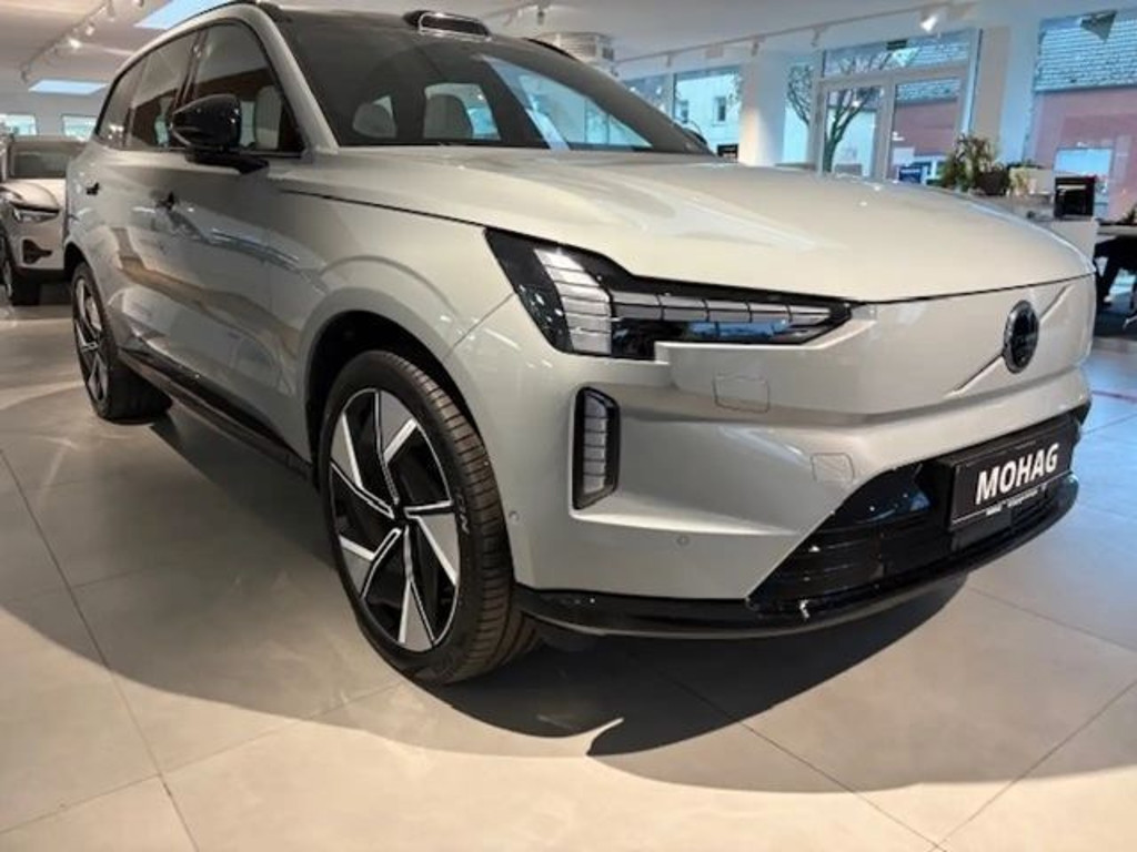 Volvo EX90