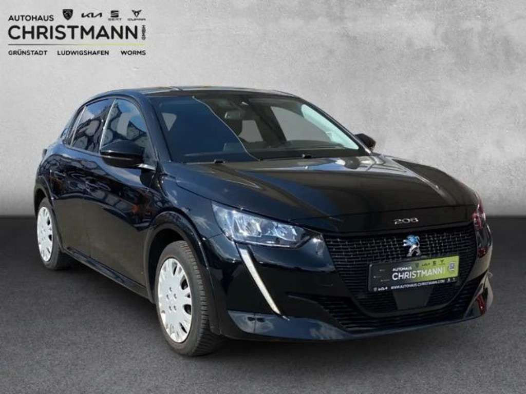 Peugeot e-208
