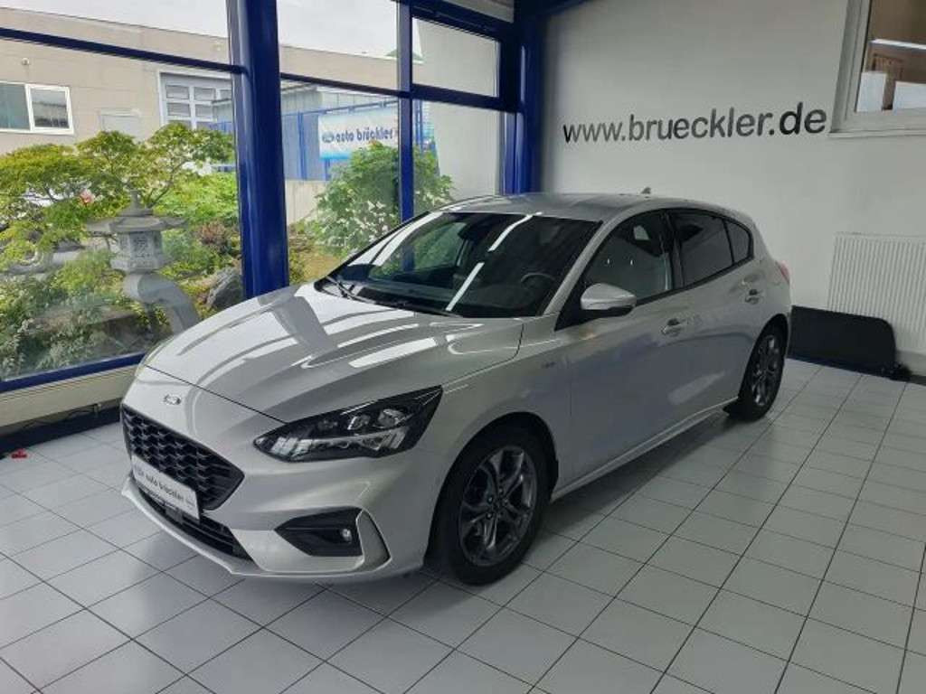 Ford Focus 2021 Benzine