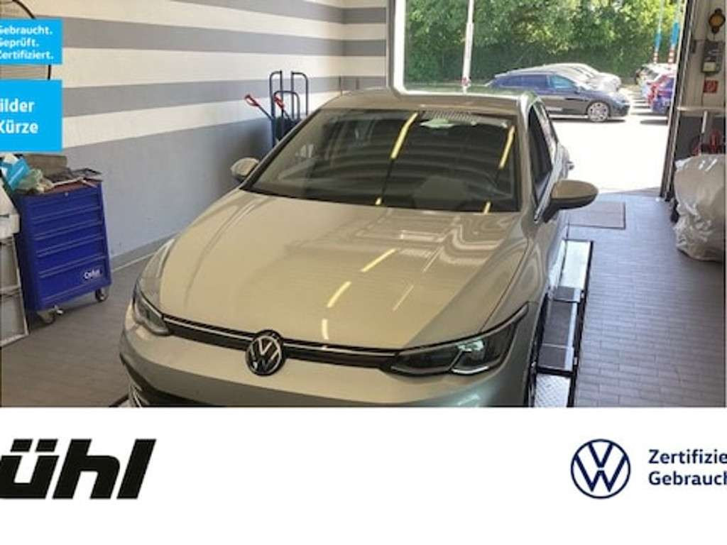 Volkswagen Golf 2022 Benzine