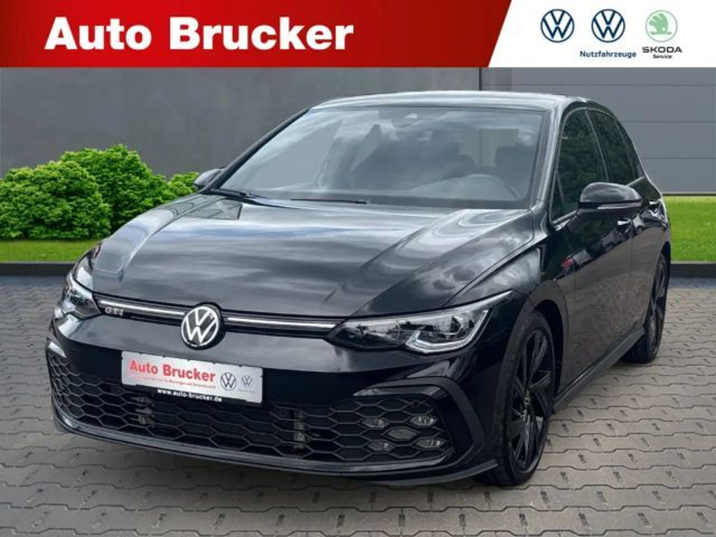Volkswagen Golf 2023 Benzine