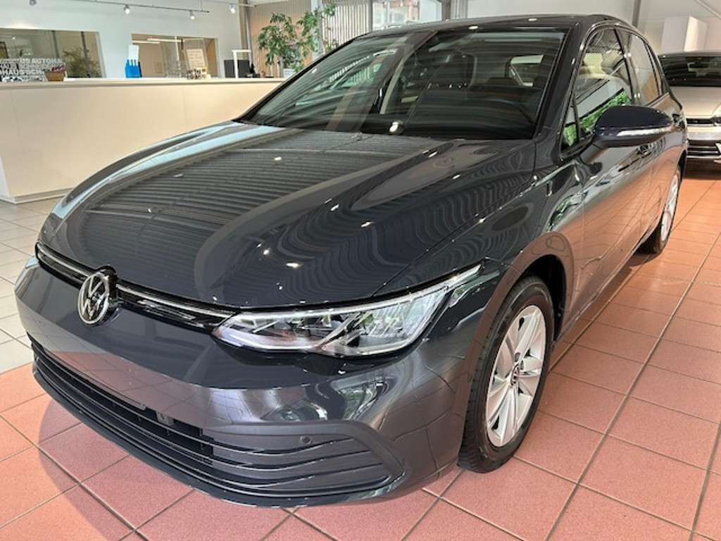 Volkswagen Golf 2023 Benzine