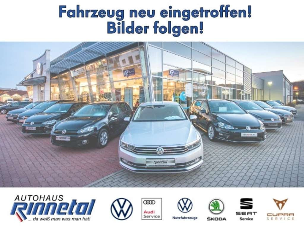 Volkswagen Golf 2023 Benzine