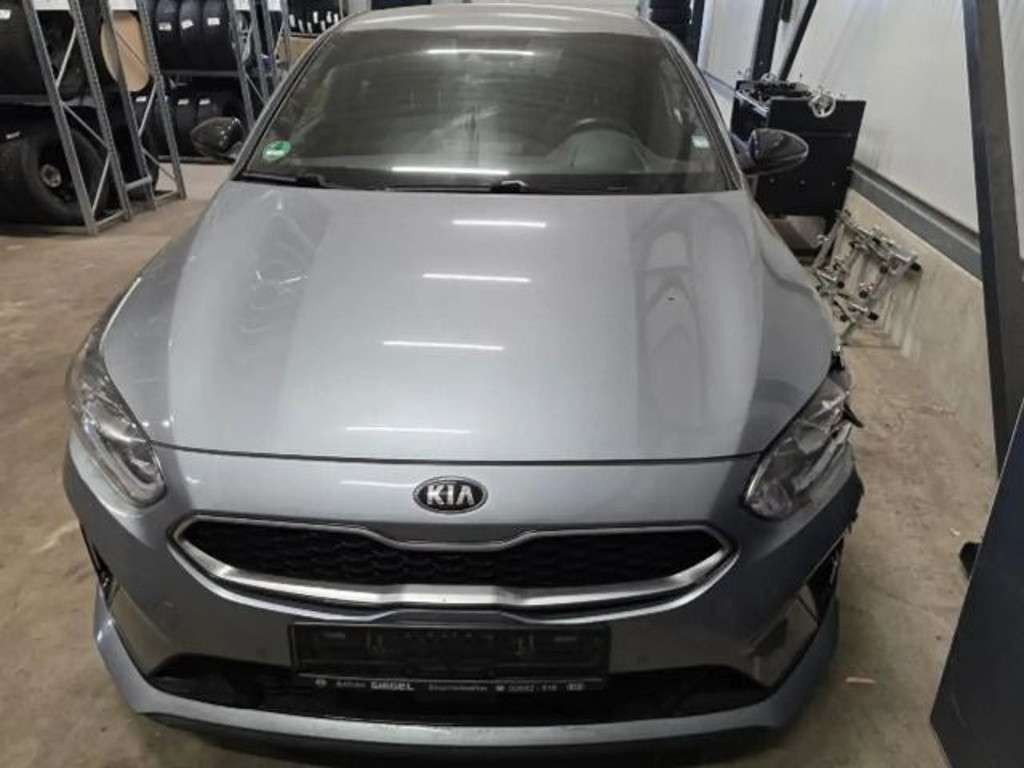 Kia ProCeed