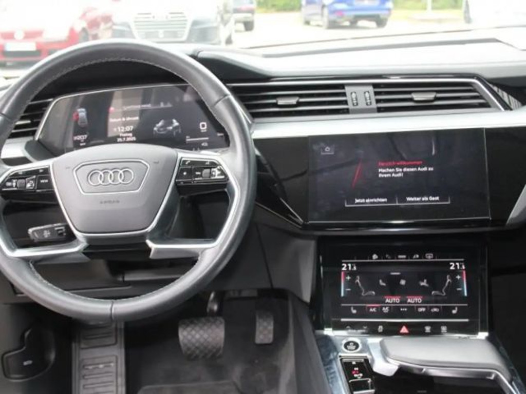 Audi Q8 e-tron