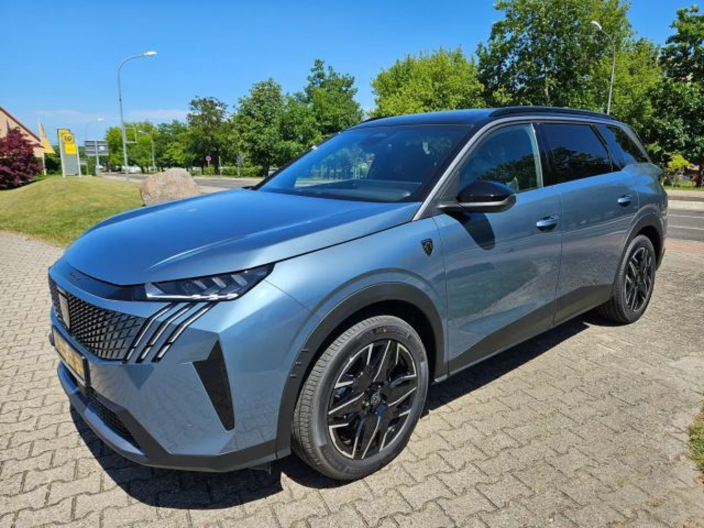 Peugeot 5008 2025 Benzine