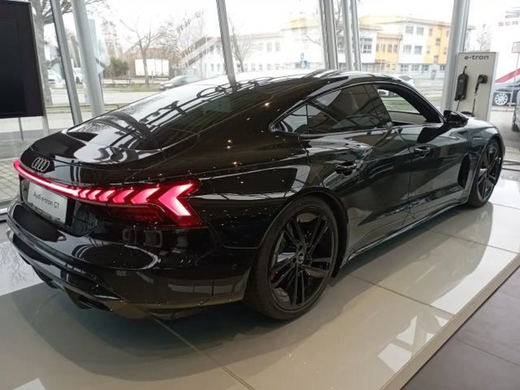 Audi e-tron GT