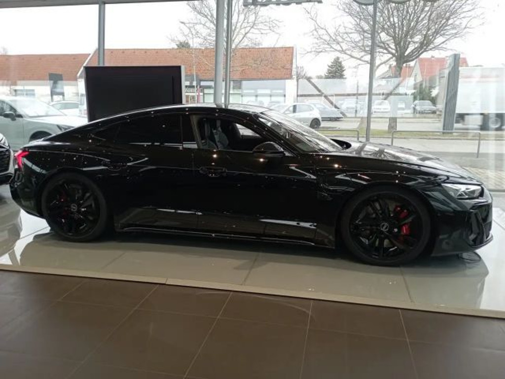Audi e-tron GT
