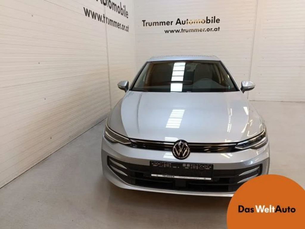 Volkswagen Golf 2025 Benzine