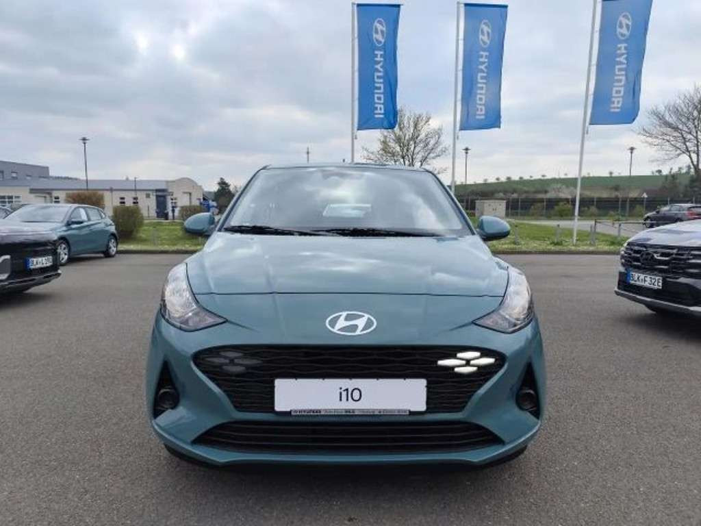 Hyundai i10