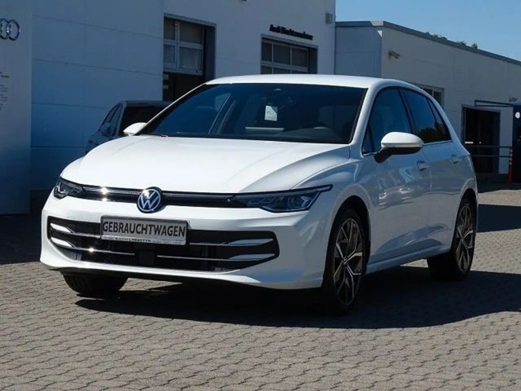 Volkswagen Golf 2024 Benzine