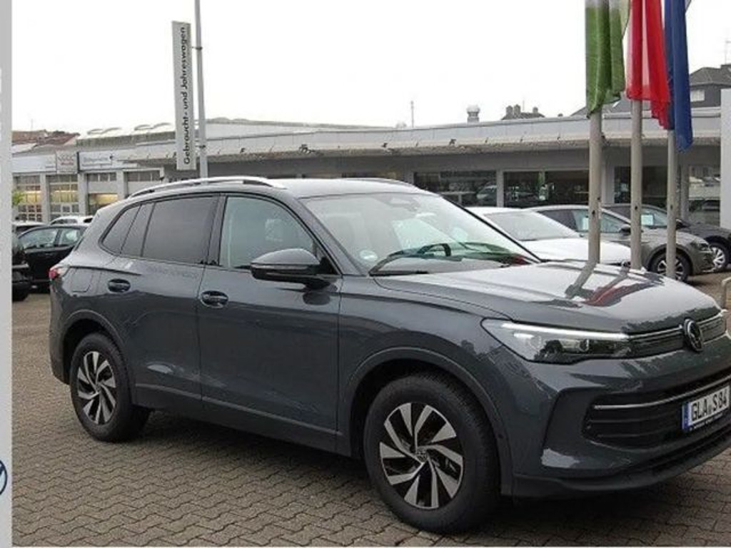 Volkswagen Tiguan 2024 Benzine