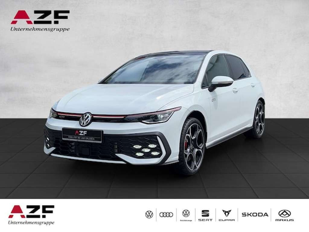 Volkswagen Golf 2025 Benzine