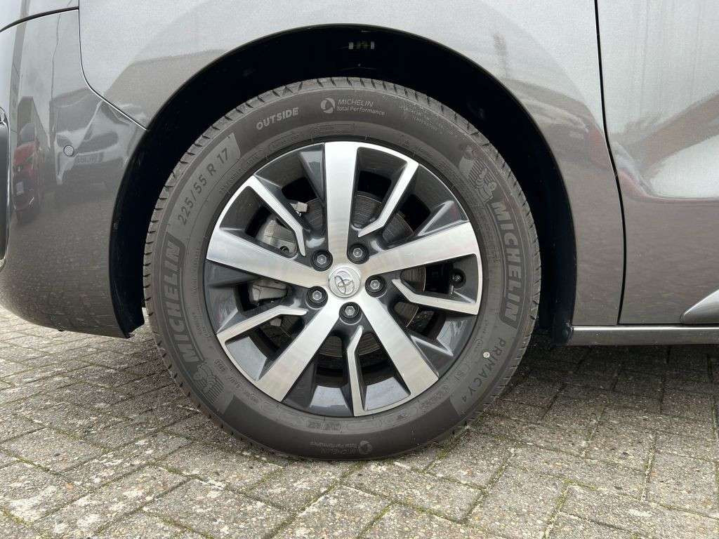 Toyota Proace Verso EV