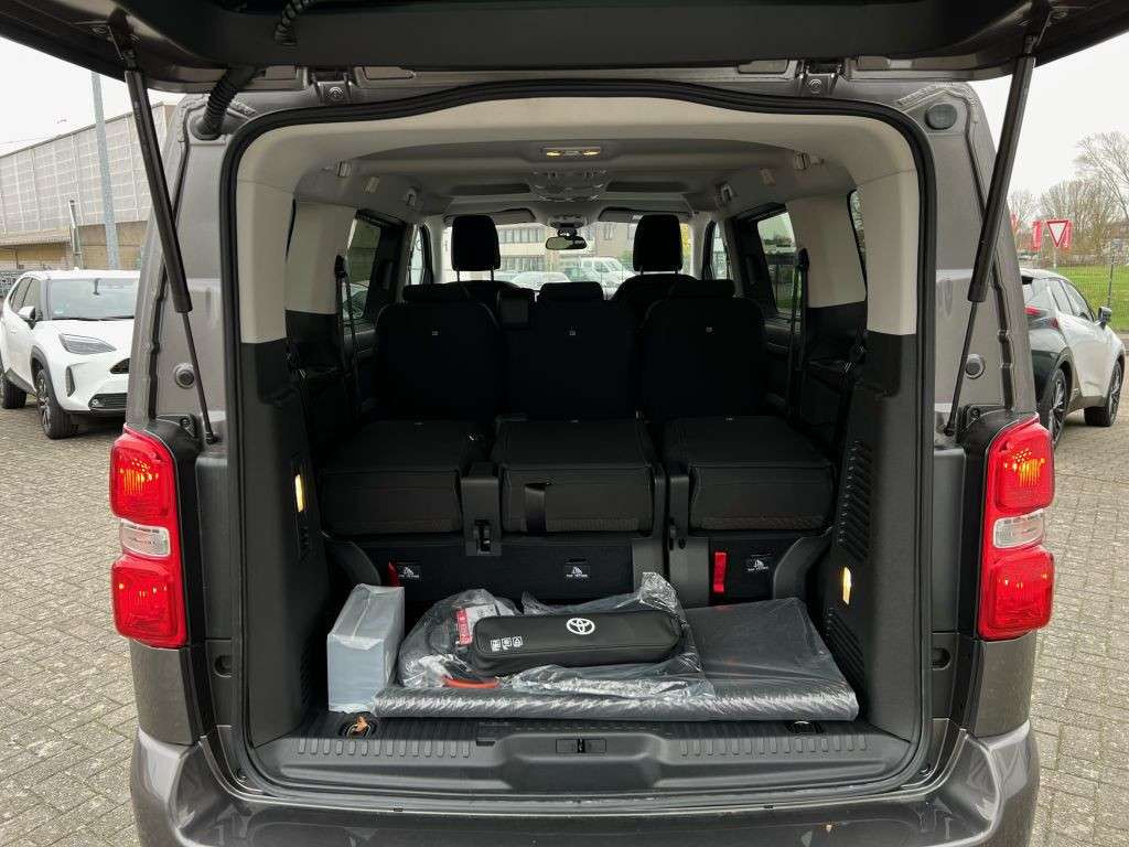 Toyota Proace Verso EV