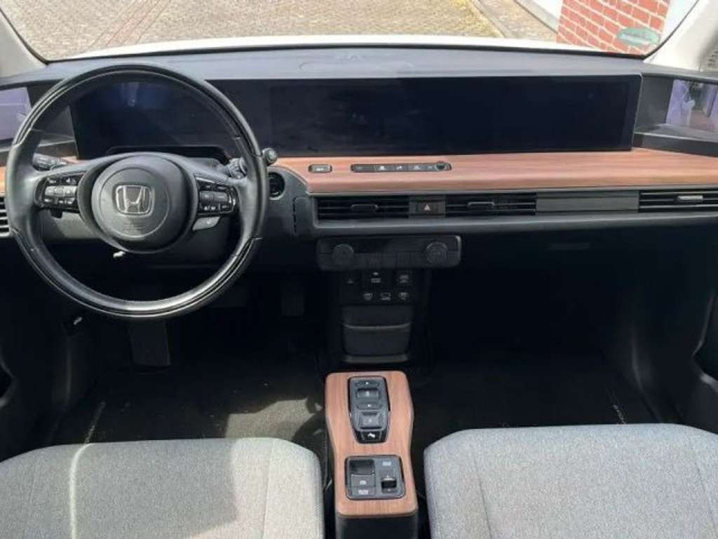 Honda e