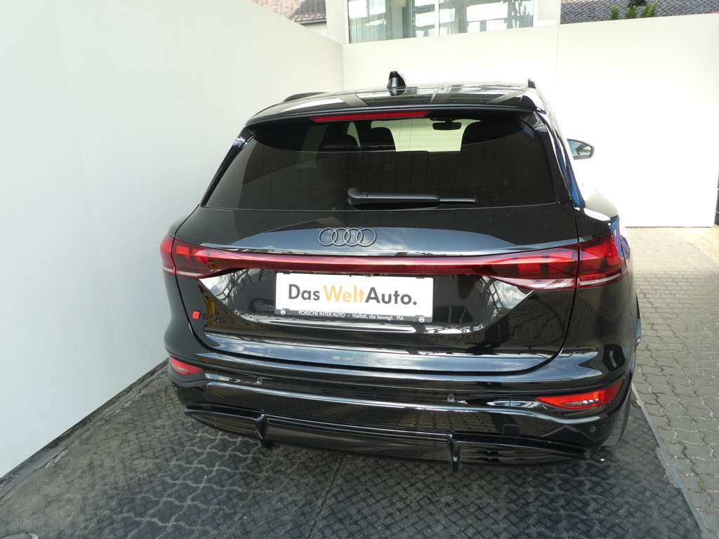 Audi SQ6 e-tron
