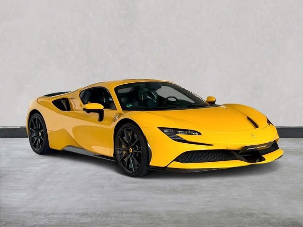 Ferrari SF90