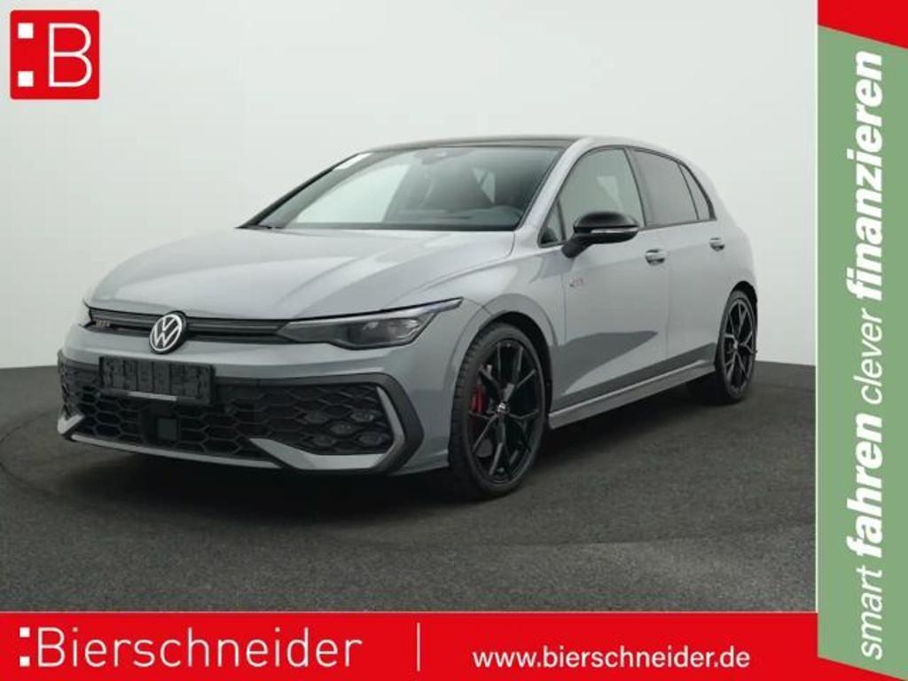 Volkswagen Golf 2024 Benzine