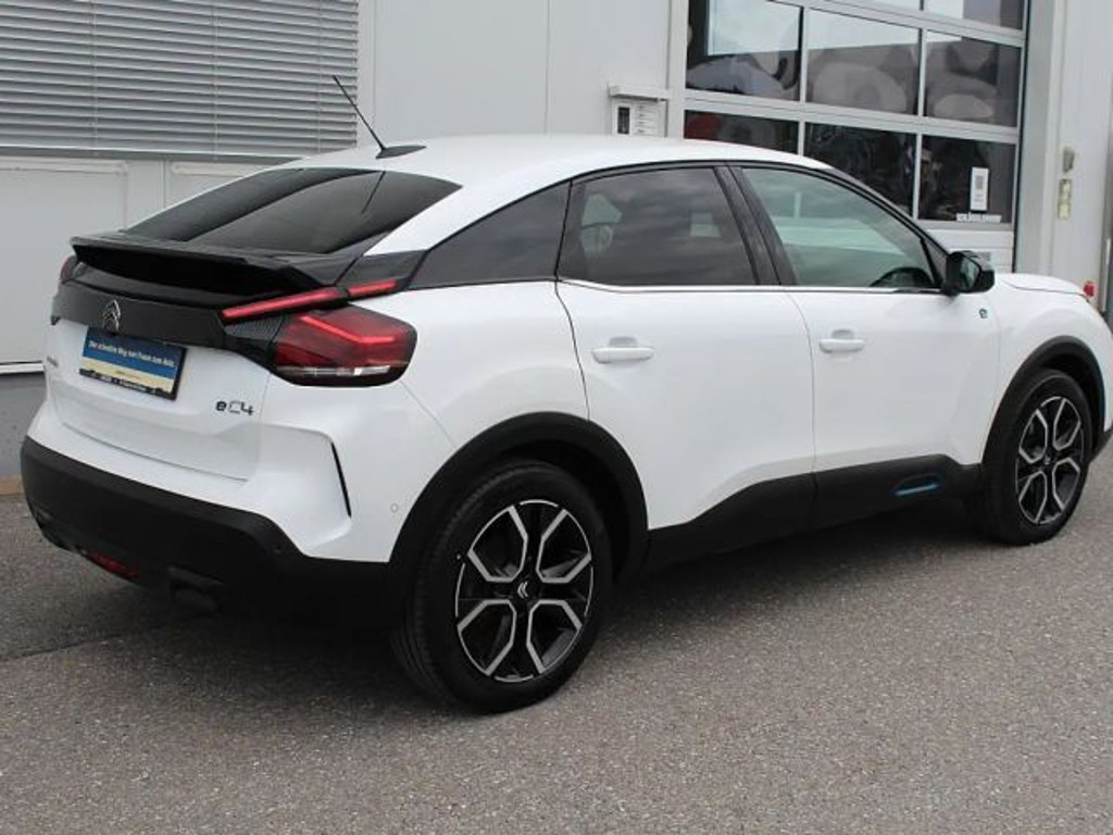 Citroën Ë-C4