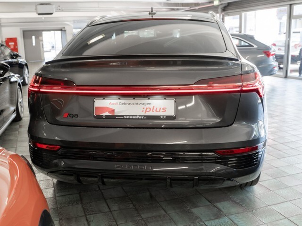 Audi Q8 e-tron