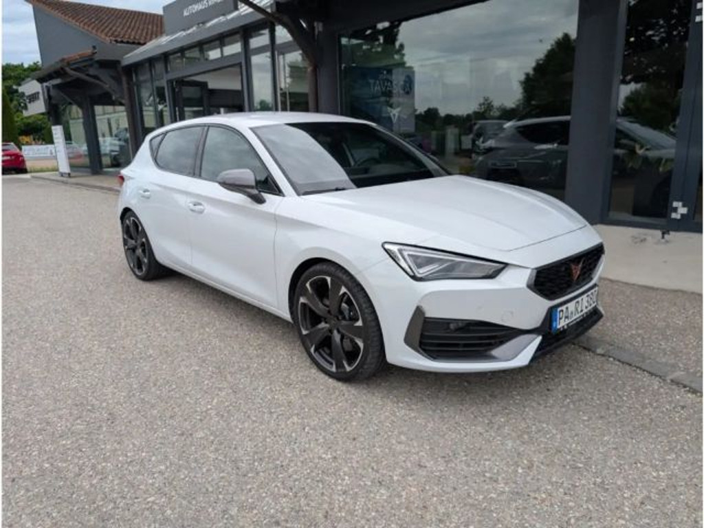 Cupra Leon 2025 Benzine
