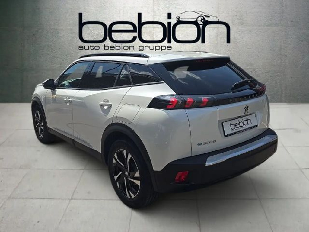 Peugeot e-2008