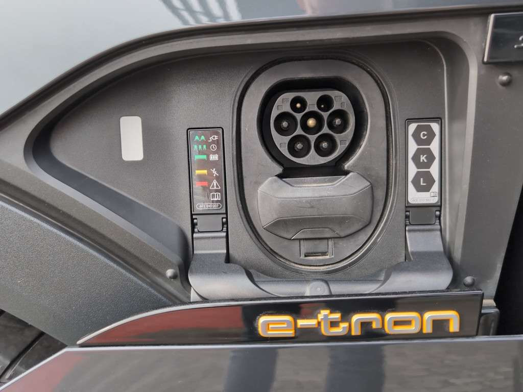 Audi e-tron
