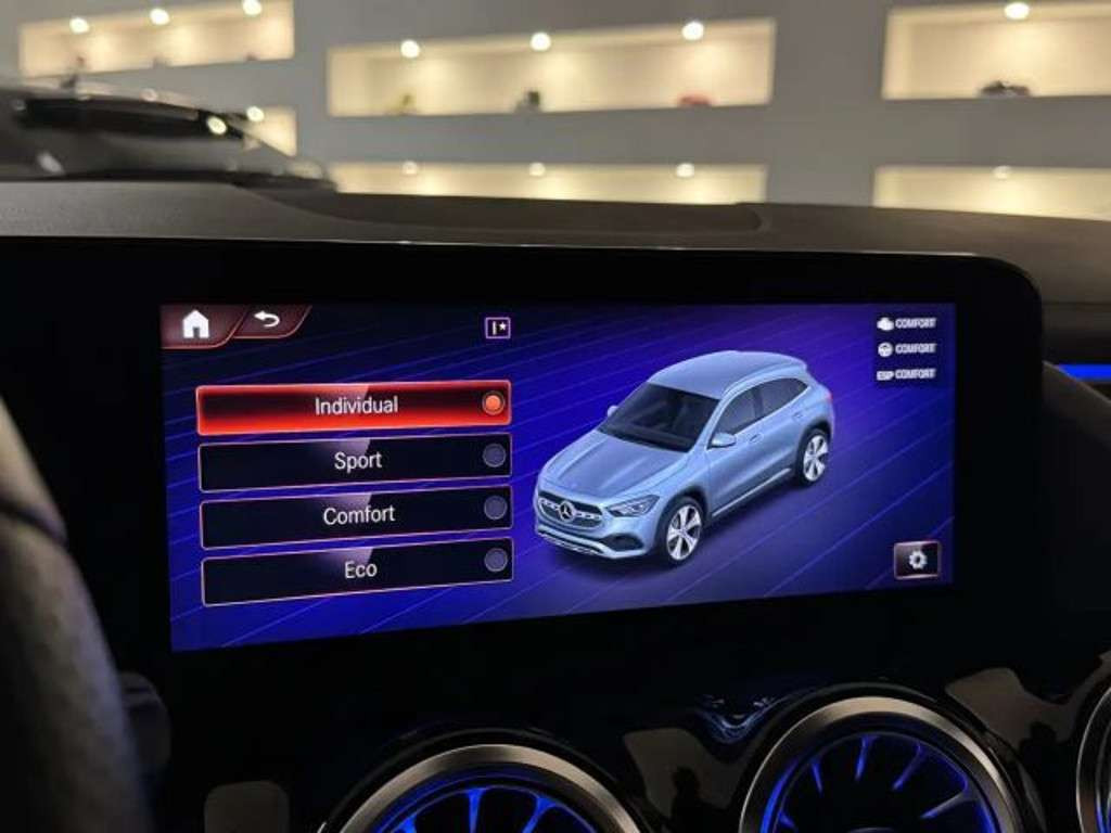 Mercedes-Benz GLA-Klasse